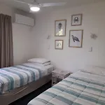 Airlie Apartments