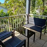 Airlie Apartments