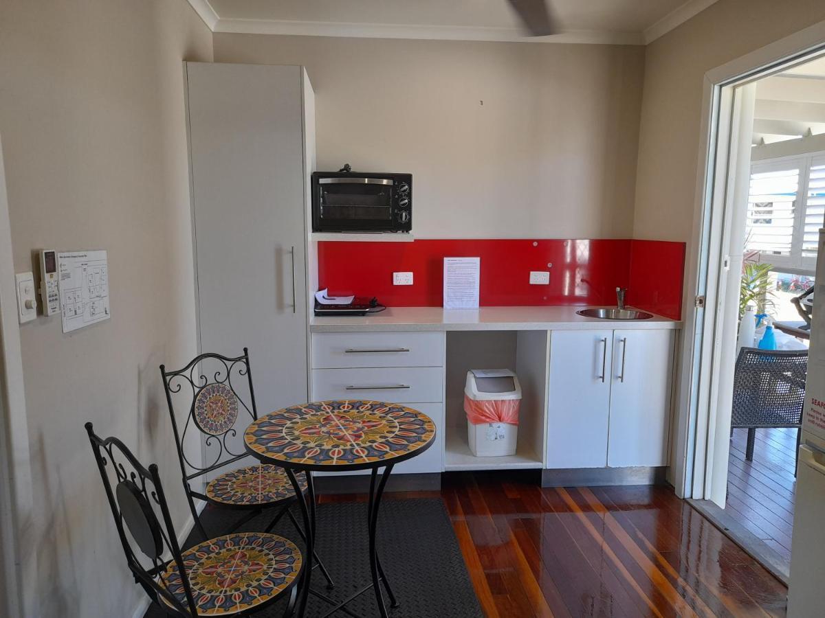 Airlie Aparthotel
