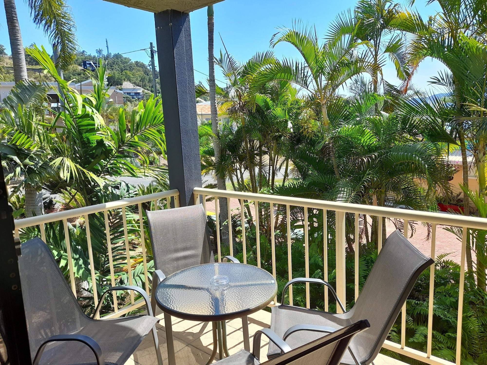 Airlie Aparthotel