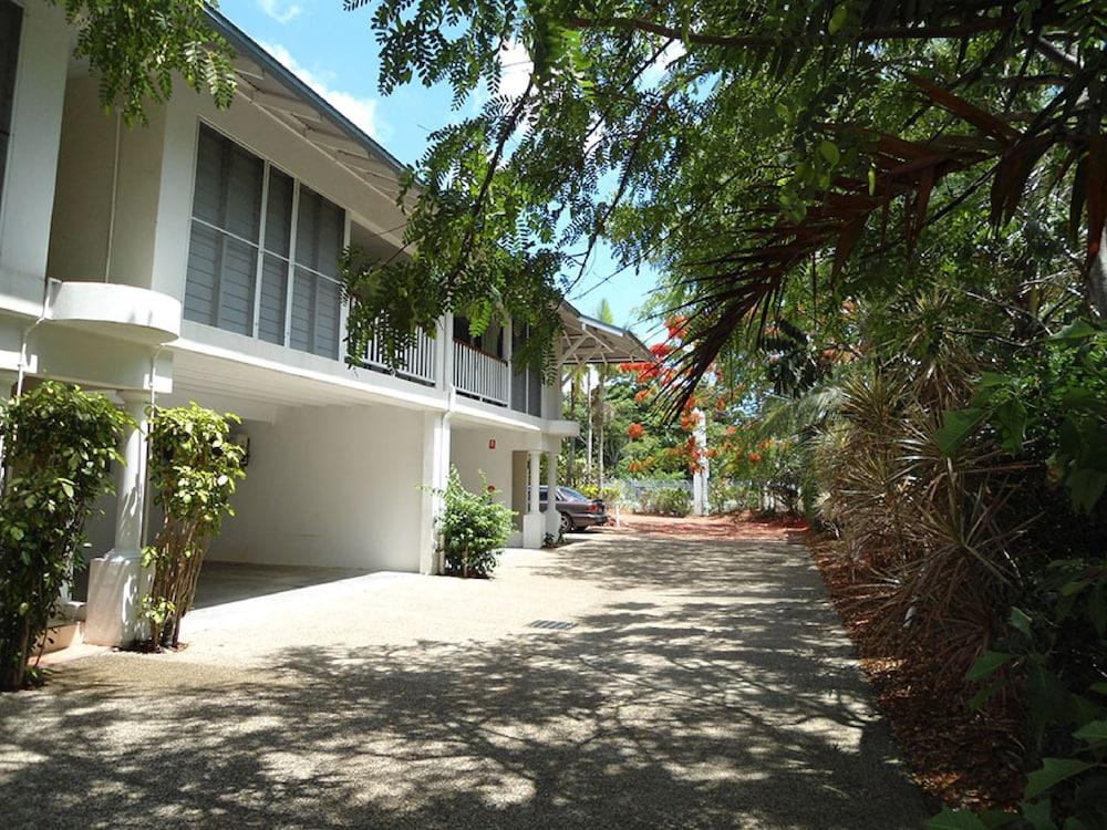 Mango House Resort 3*