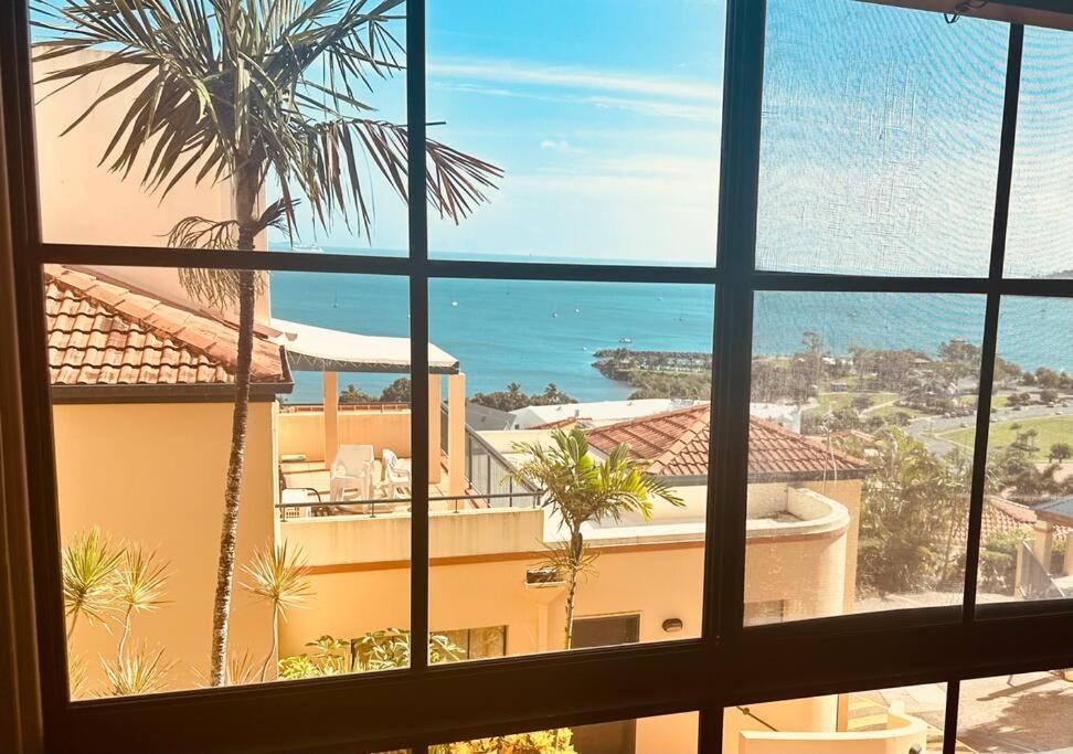 Bliss Apartment- Seaviews-wifi-pool-bbq Apartamento