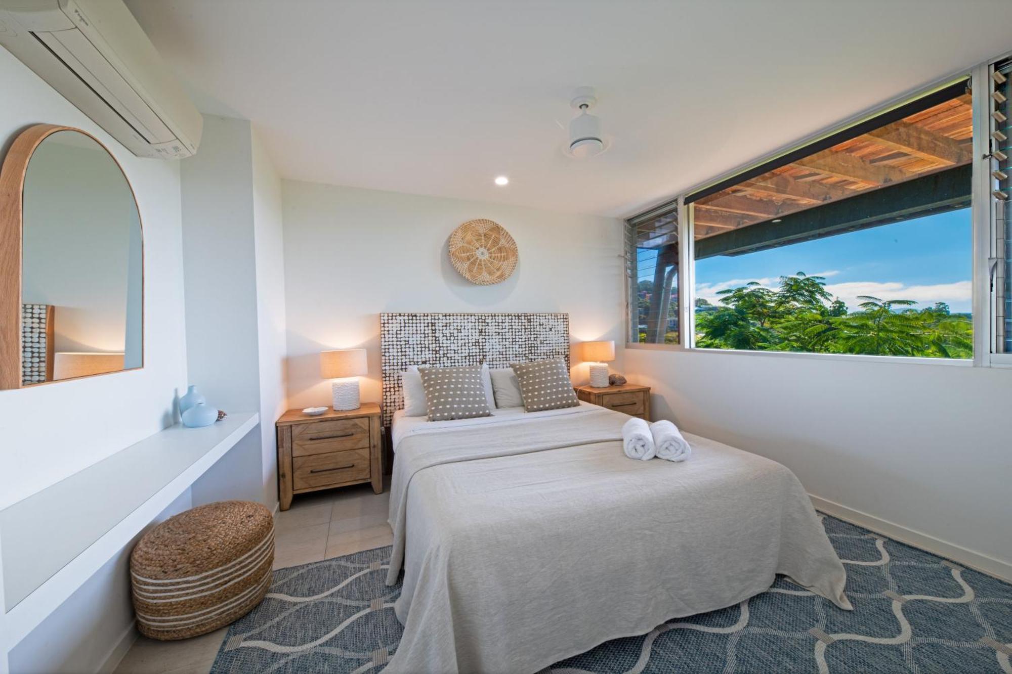 Bellevue - Airlie * Airlie Beach