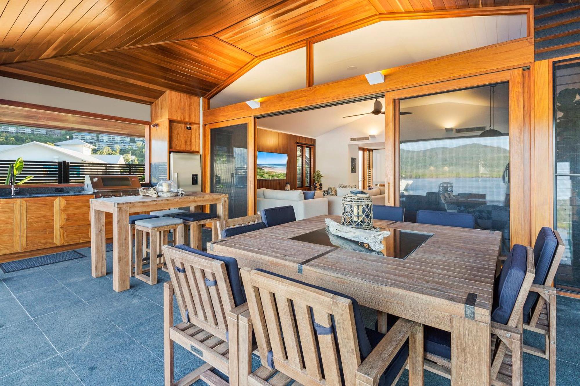 23 The Cove - Whitsunday Waterfront Living Airlie Beach
