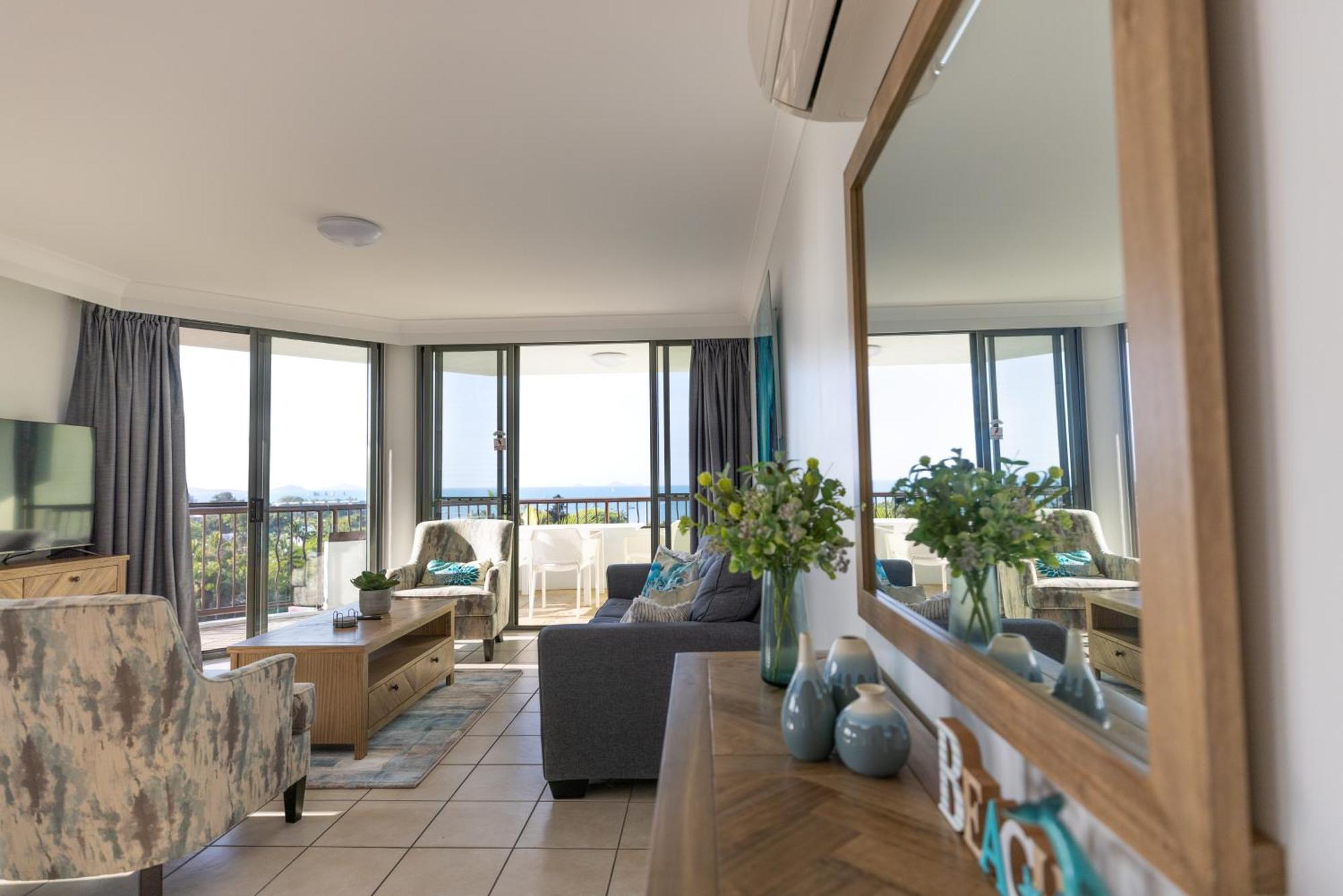 Aqua On The Edge Apartment