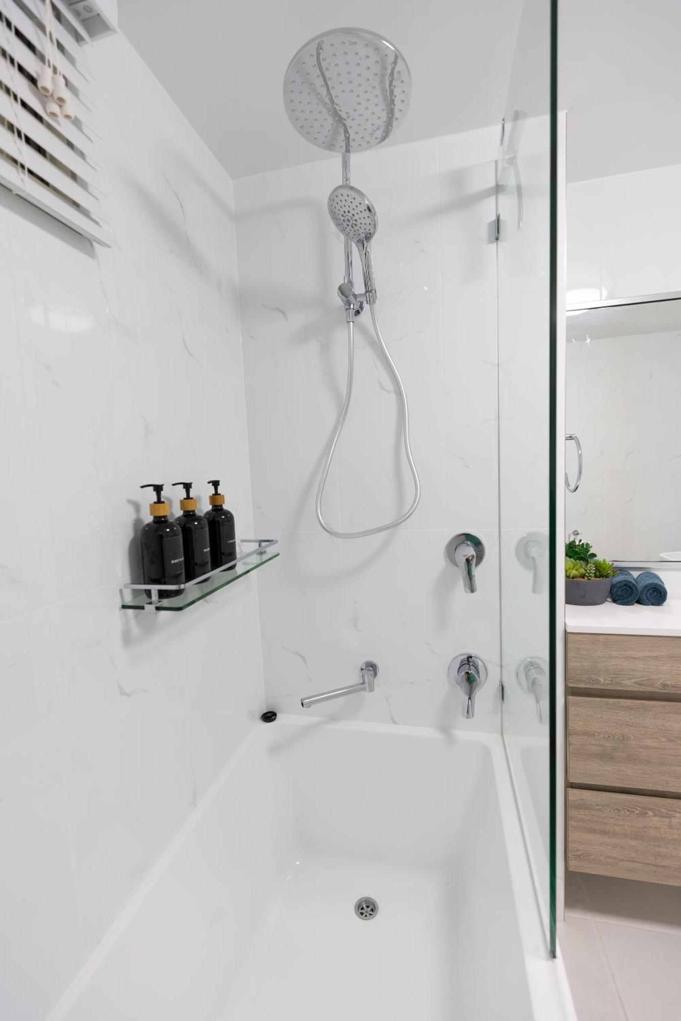 Aqua On The Edge Apartment Airlie Beach