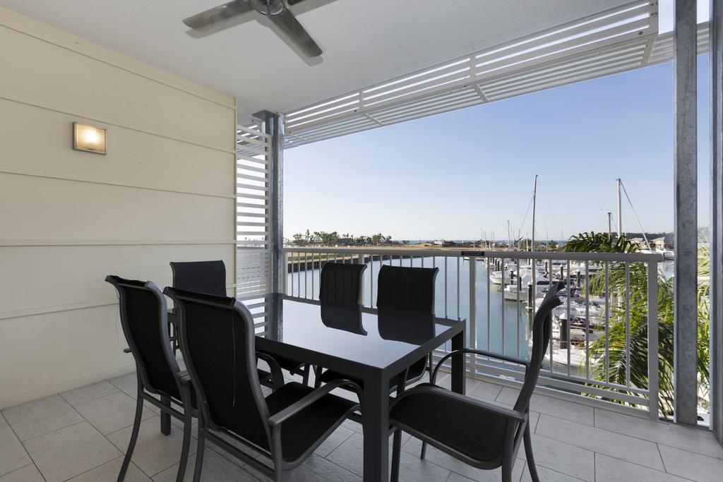 Apartment Boathouse Port Of Airlie Airlie Beach