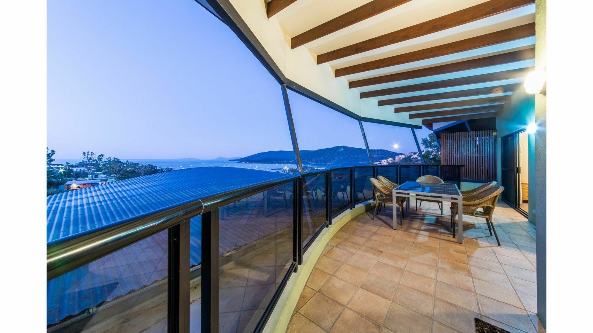 Paradise Penthouse At Waves *