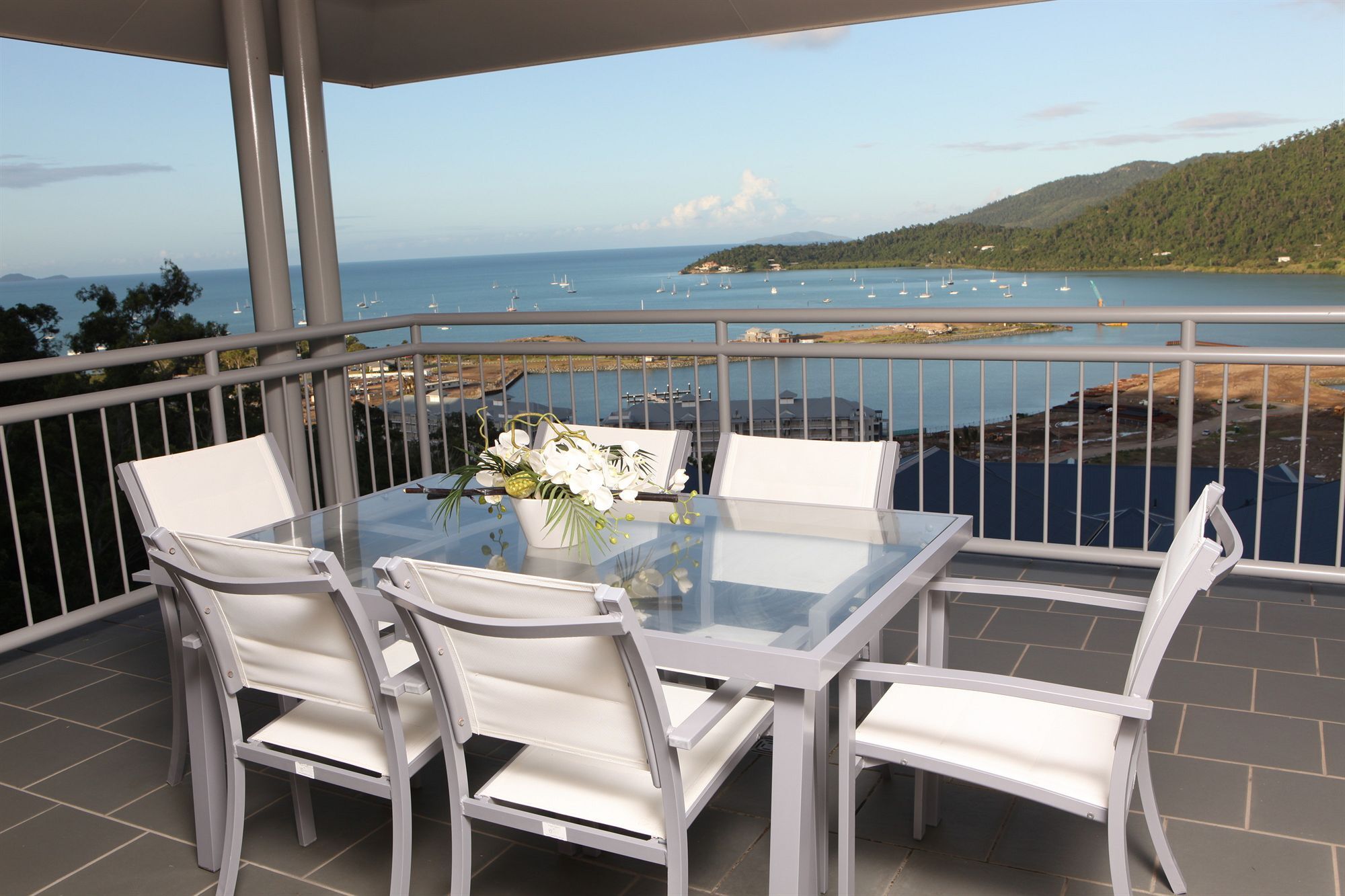 Resort Club Wyndham Airlie 4*