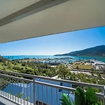 The Hamptons On Airlie