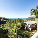 Whitsunday View Boho Apartment In Airlie Beach