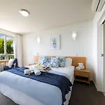 Coastal Charm On Airlie