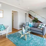 Relax & Daydream At 2 Elementa