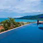 Magnificence At Airlie
