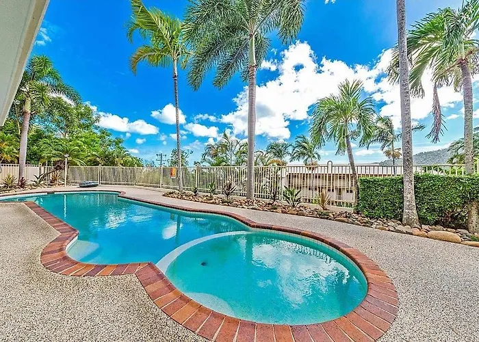 2Br Apartment With Stunning Ocean Views