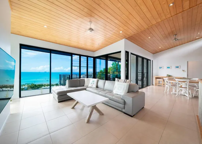 Holiday On The Horizon Airlie Beach Holiday Home