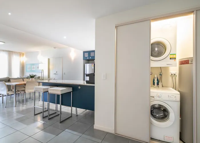 Airlie Beach Ocean Views & Resort Living @ 231
