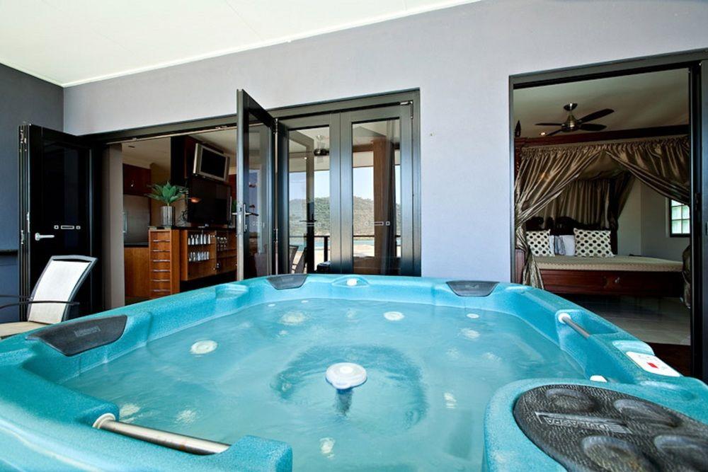 At Waterfront Whitsunday Retreat - Adults Only Aparthotel Airlie Beach