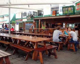 Global Backpackers Airlie Beach
