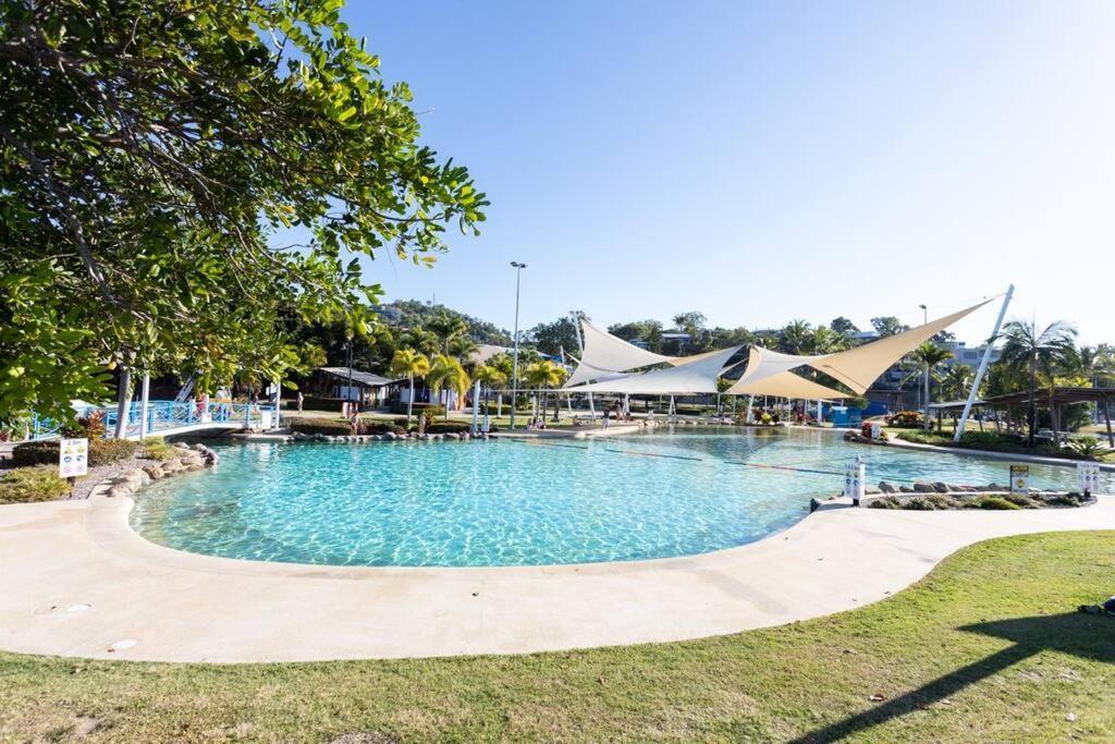 Ocean View 33a Pool Ocean View Wifi Airlie Beach