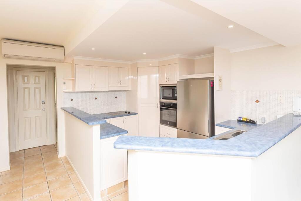 Apartamento Star View 9, Pool, Wifi, Sleep 4, Views In Airlie