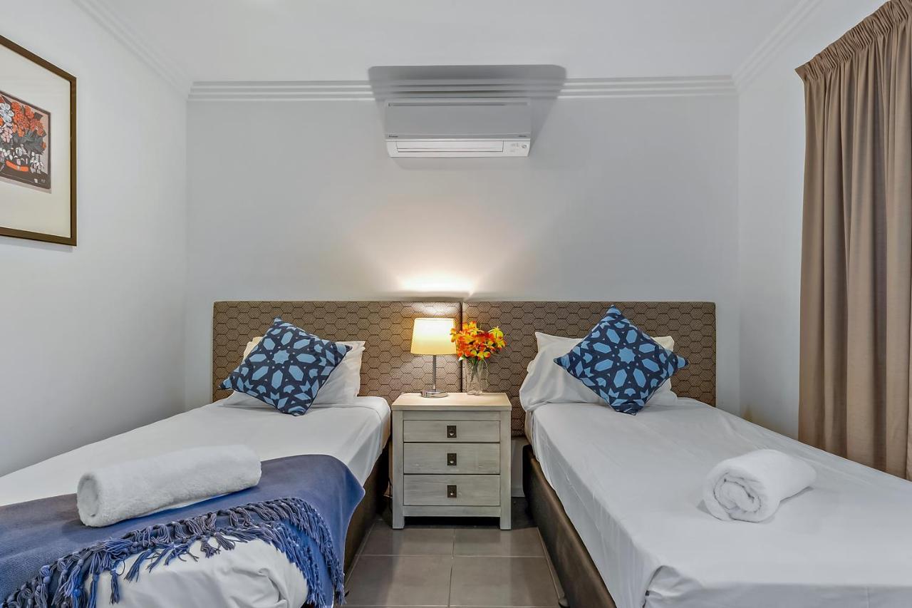 Holiday home Hilltop Views - Cannonvale *