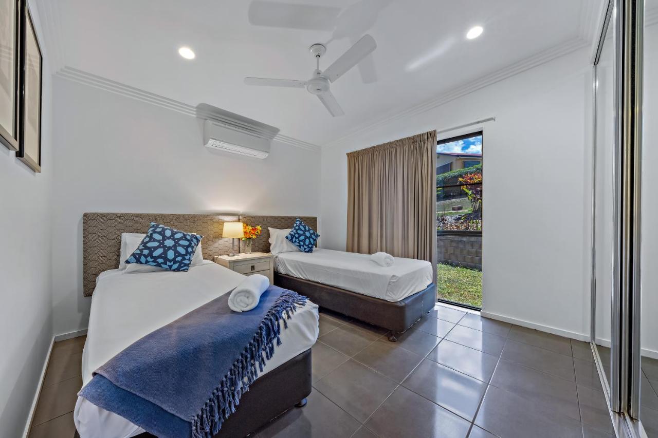 Hilltop Views - Cannonvale Holiday home *