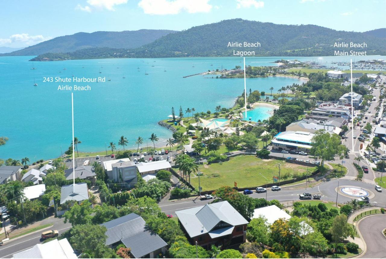 House On Main - Airlie Holiday home Airlie Beach