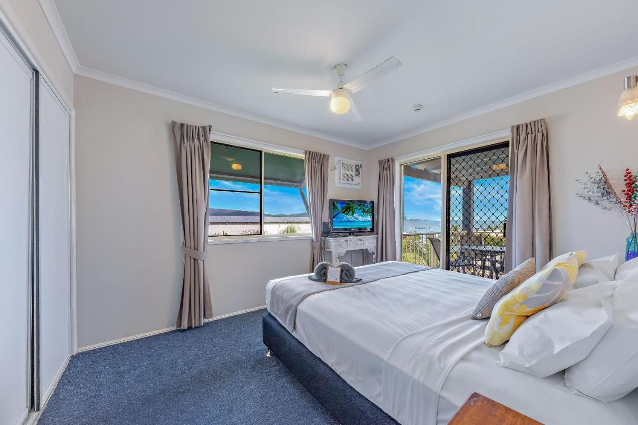 Airlie Sunset Waterview Airlie Beach