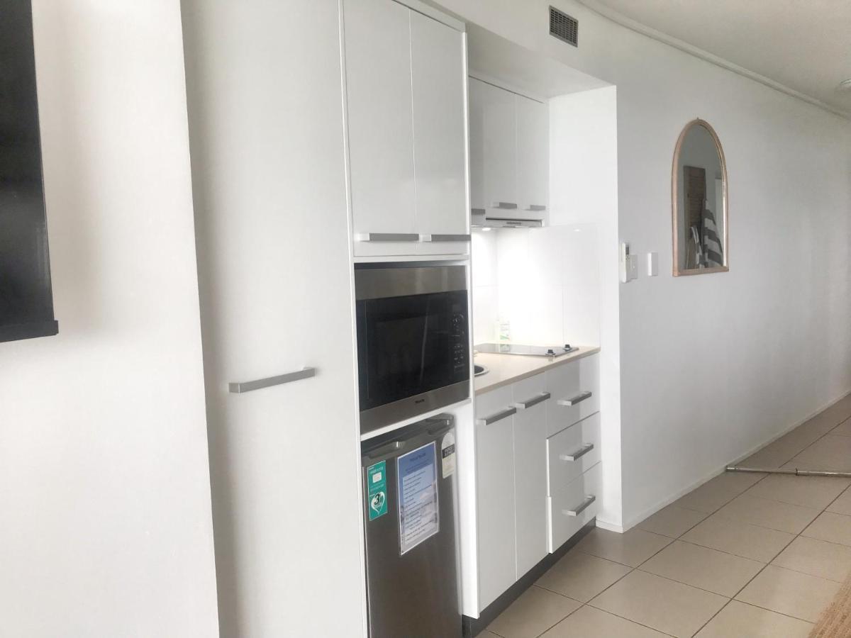Three A Airlie Seaviews, Pool, Private * Airlie Beach