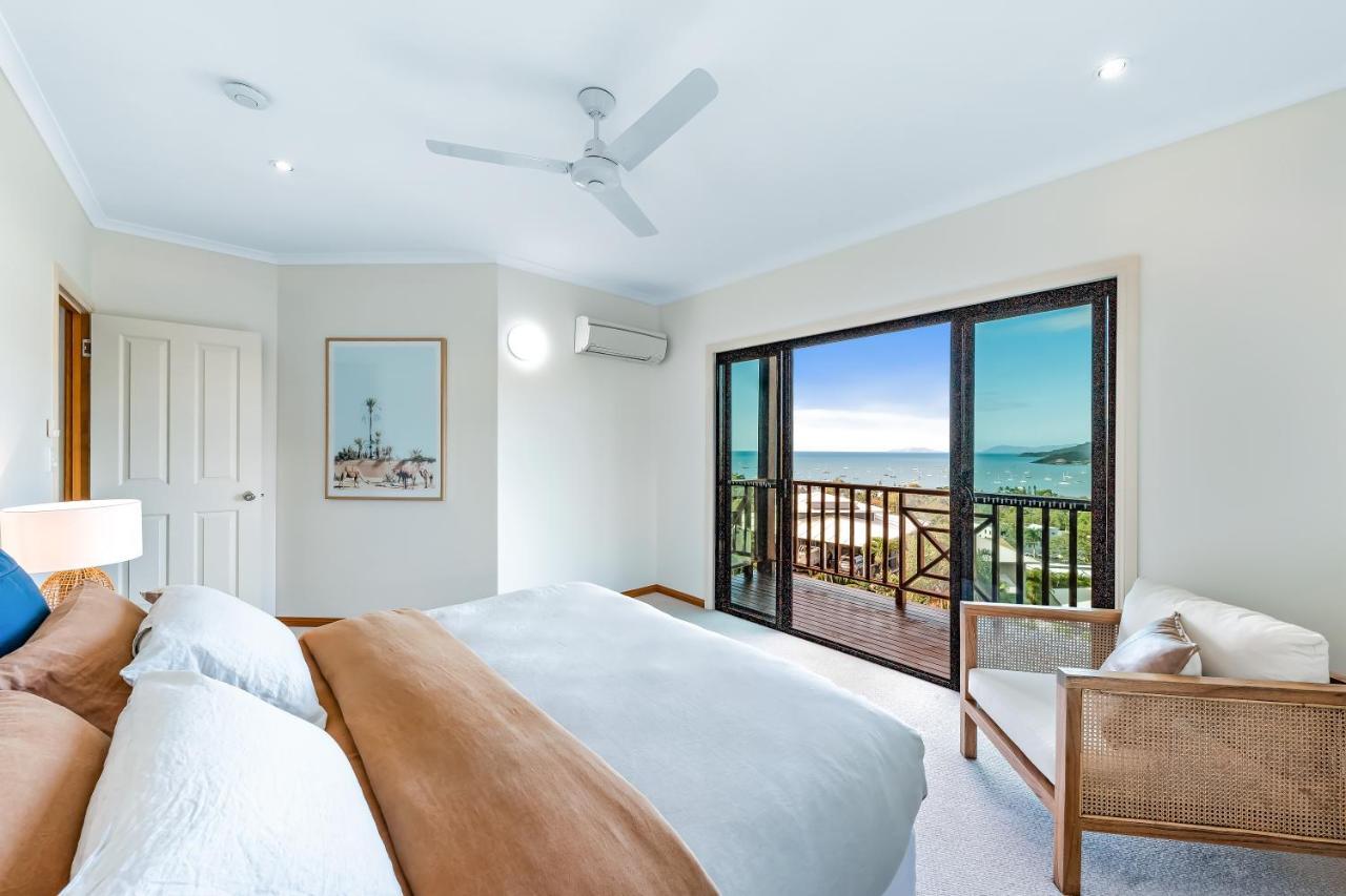 Coral Sea Views Holiday home