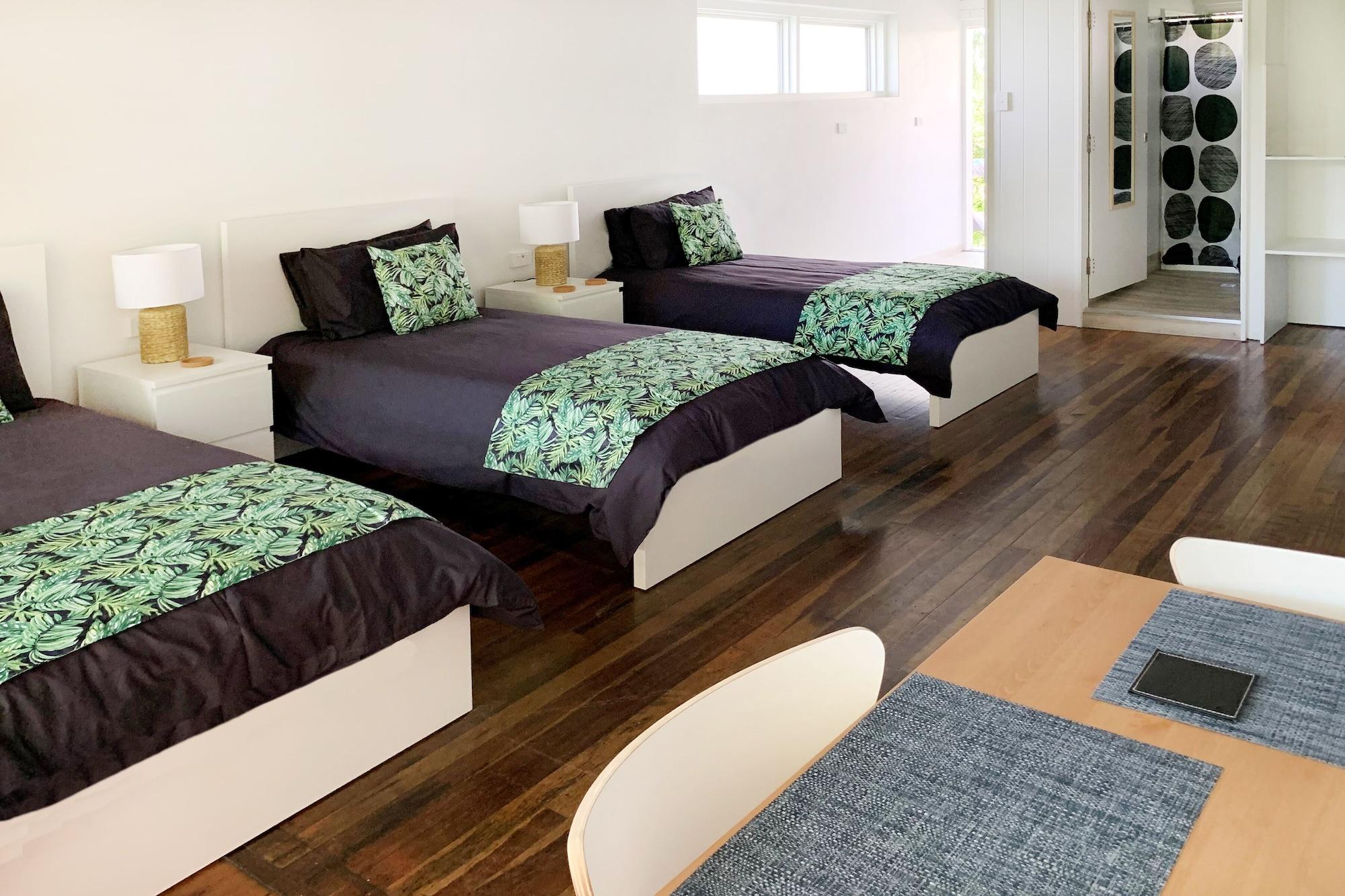 Airlie Magnums - Adults Only 3*