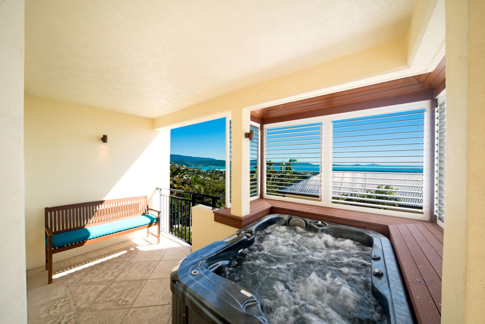 Pinnacles Apartment