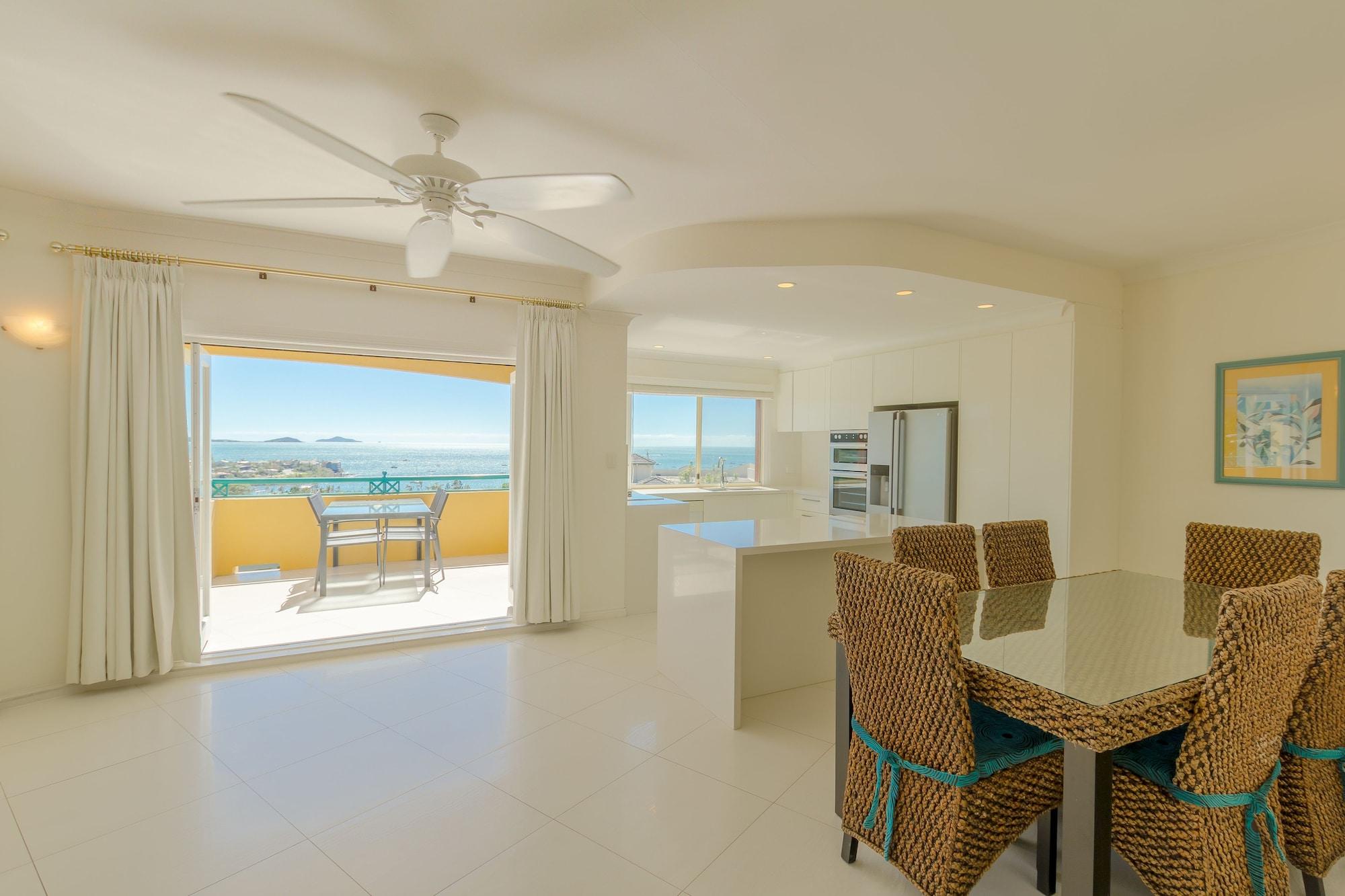 Toscana Village * Airlie Beach