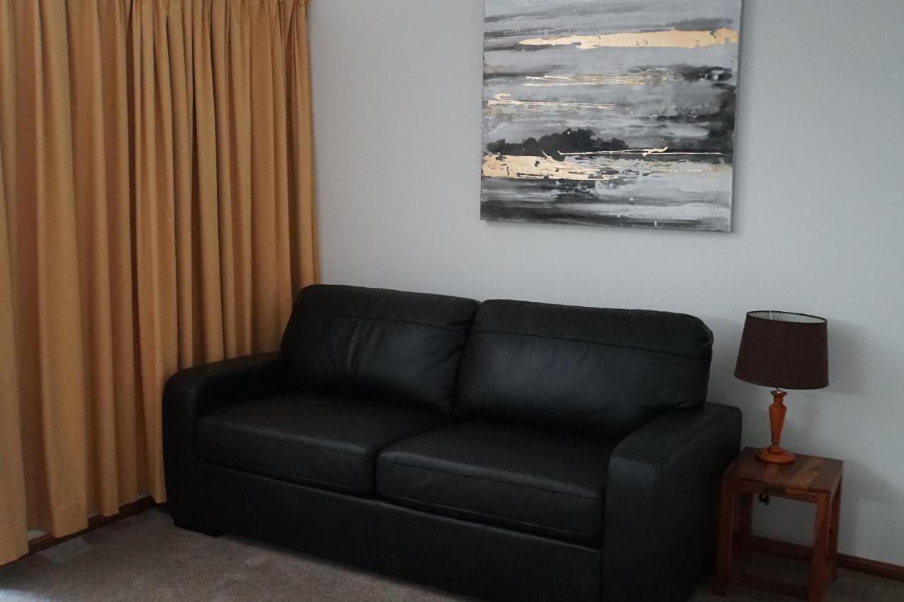 Airlie Seaview 4*