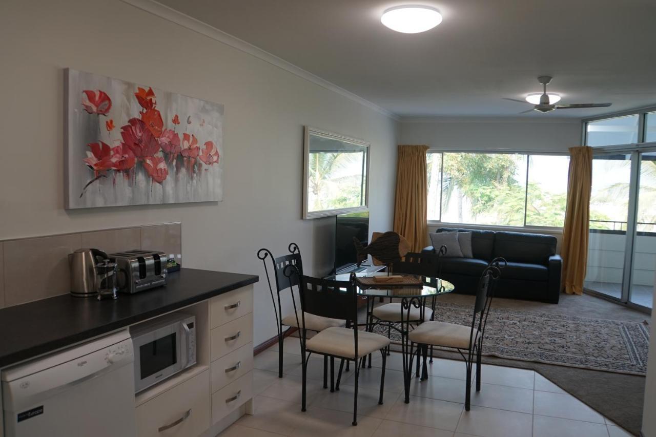 Airlie Seaview Aparthotel 4*