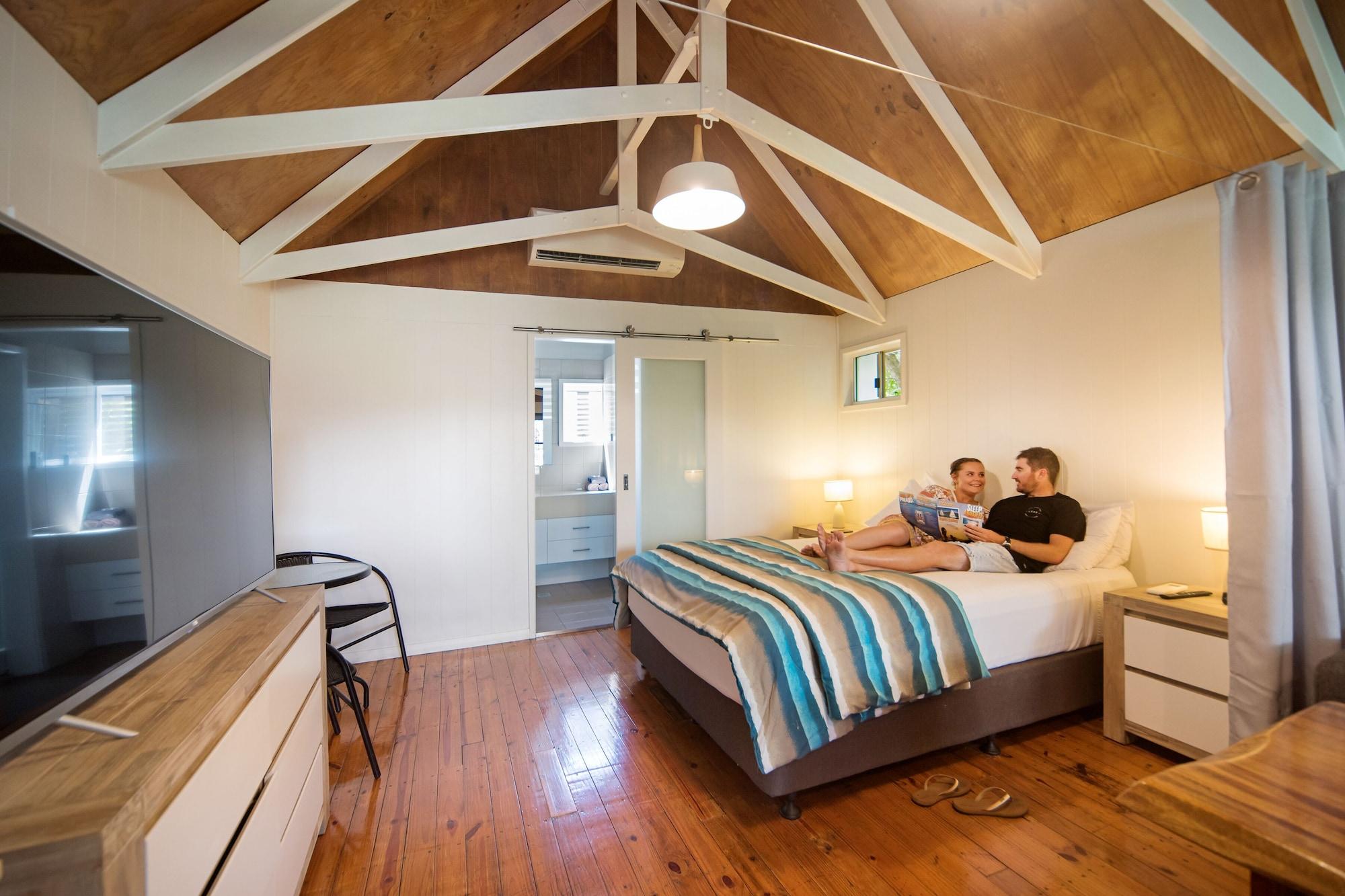 Airlie Magnums - Adults Only 3*