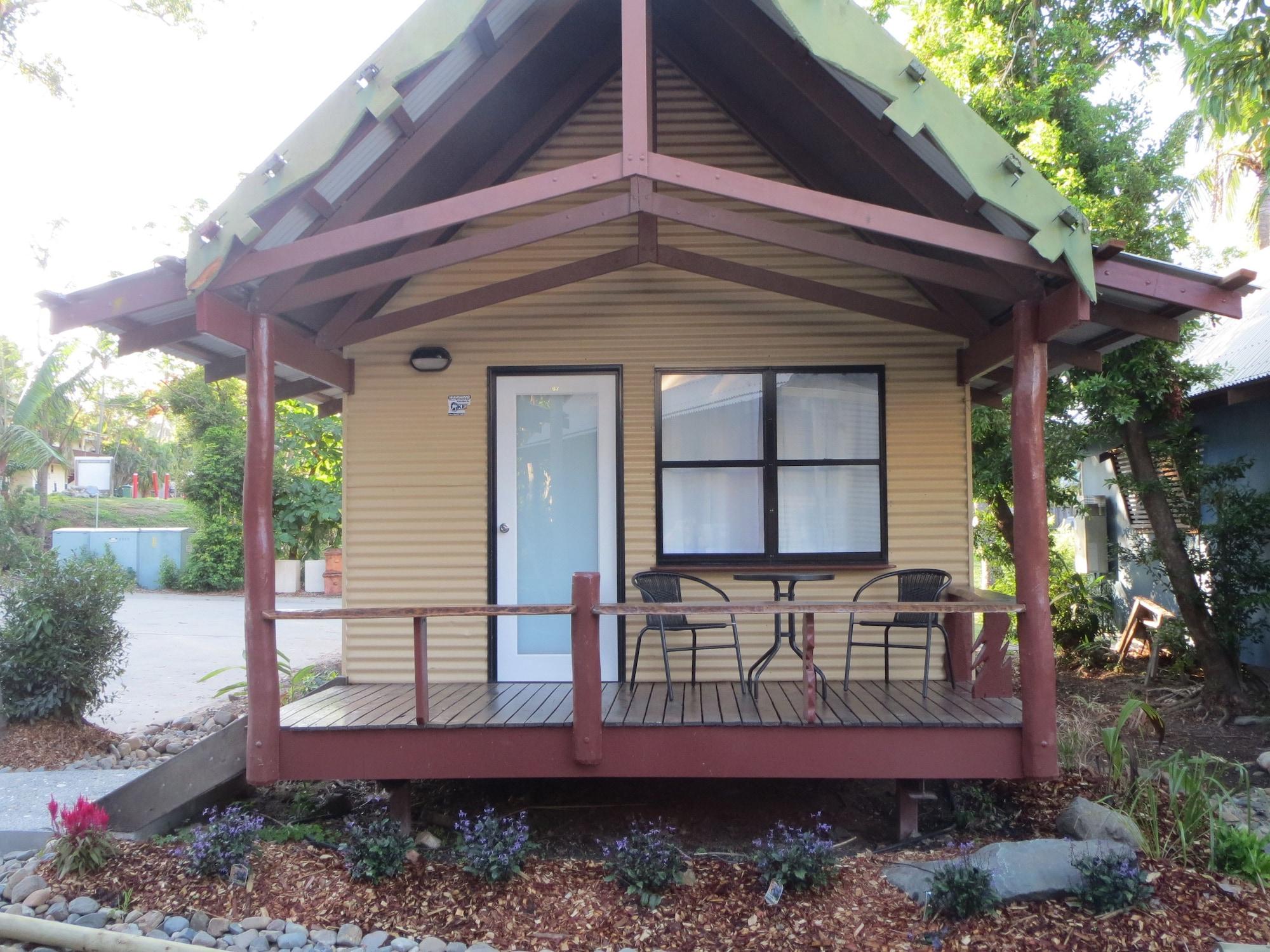 Airlie Magnums - Adults Only 3* Airlie Beach
