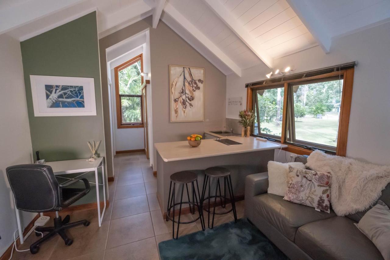 Airlie Eco - Adults Only Lodge *