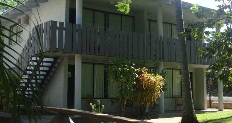 Base Airlie Hostel Airlie Beach
