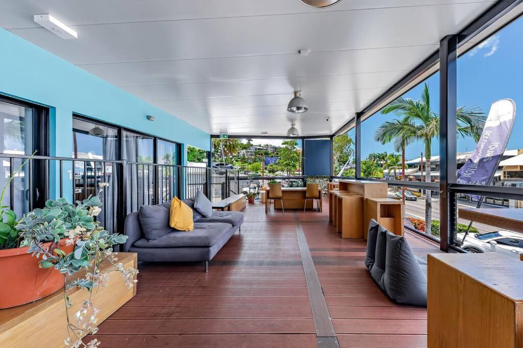 Apartment Airlie Sun & #4 Airlie Beach
