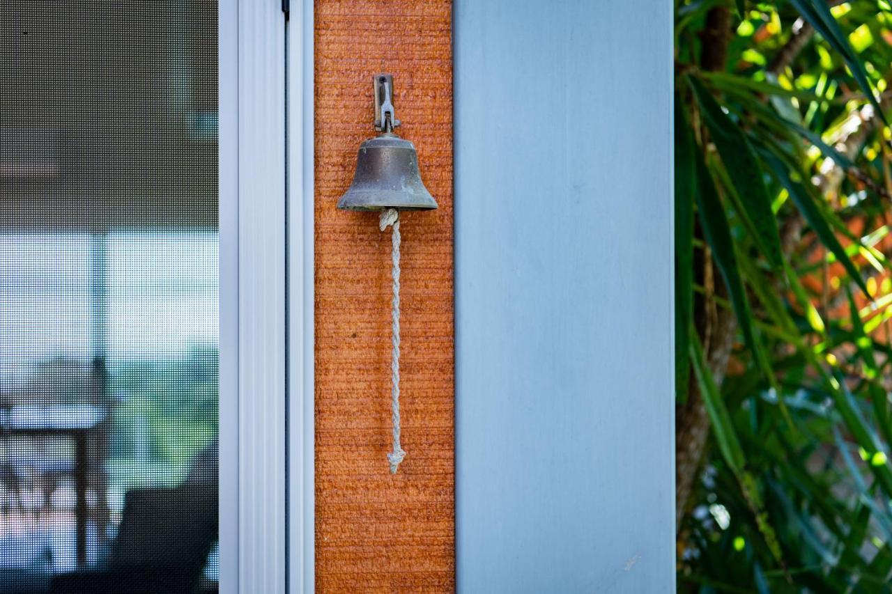 Mandalay Escape, Seclusion & Serenity With A Pool Holiday home