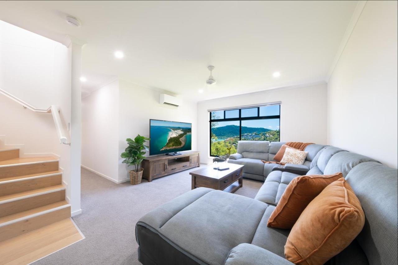 Mountain View On Airlie * Airlie Beach