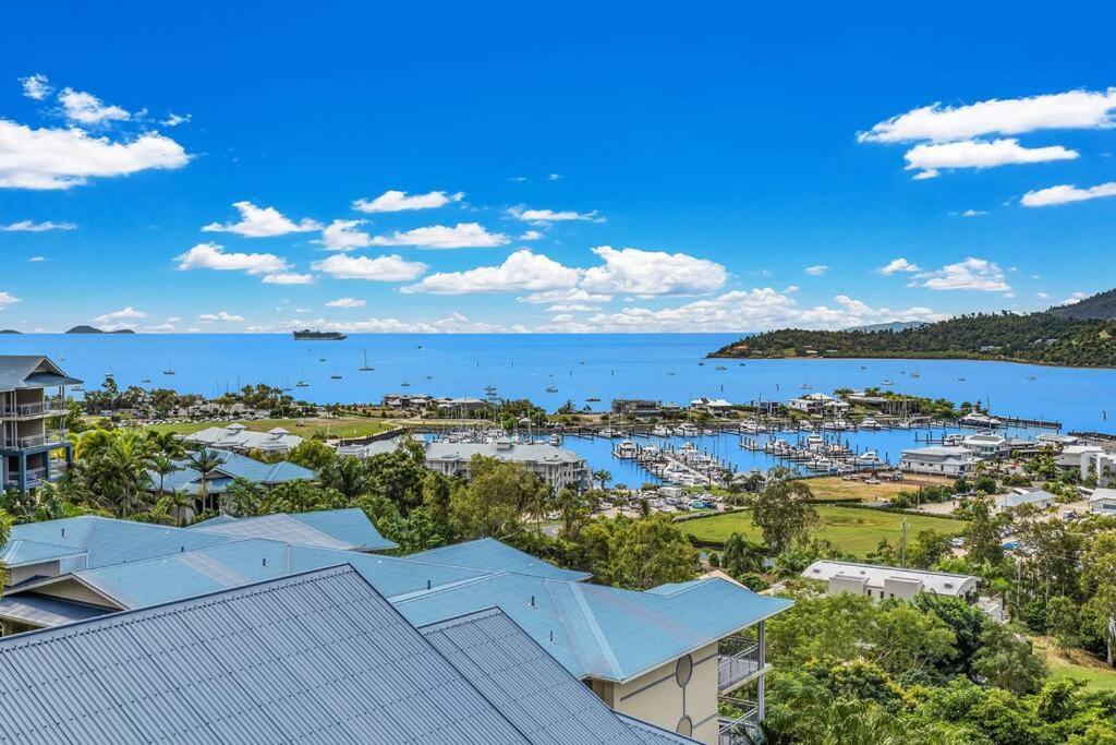 Apartment Sea La Vie Airlie Beach