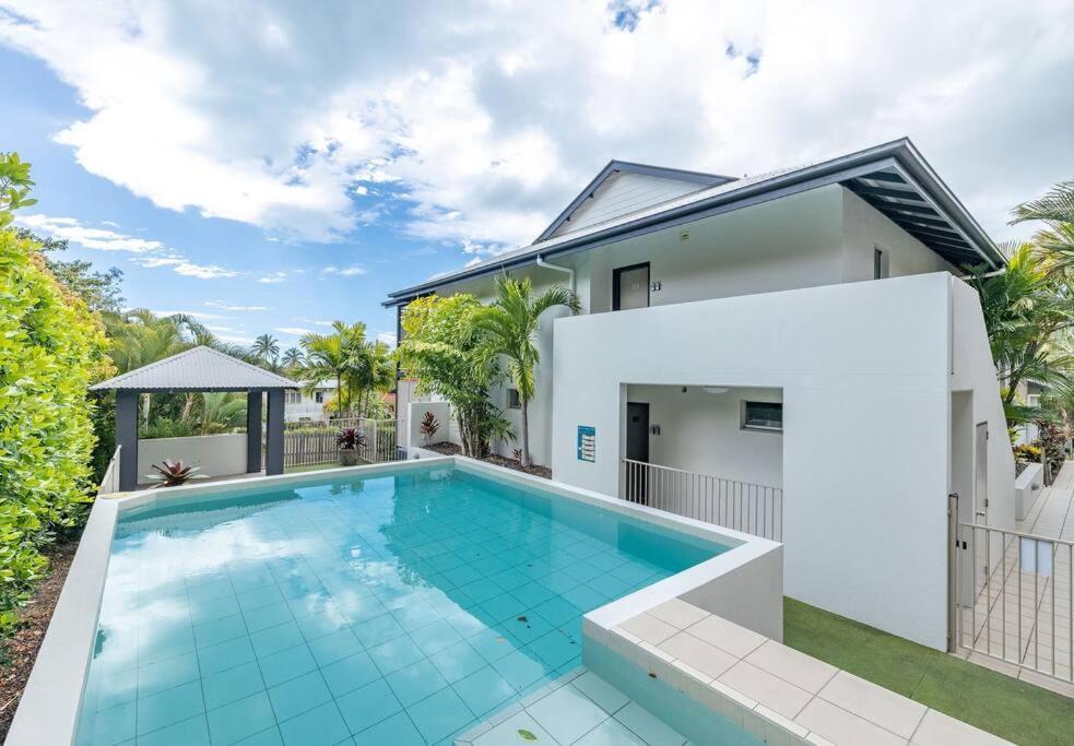 Seasalt Airlie: 1-bed With Private
