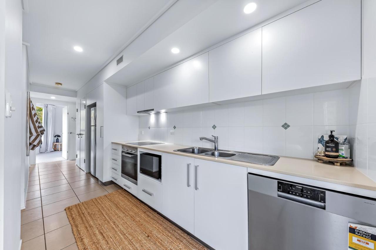 Three B Airlie 2 Bedroom Unit Seaviews & Pool Apartment *