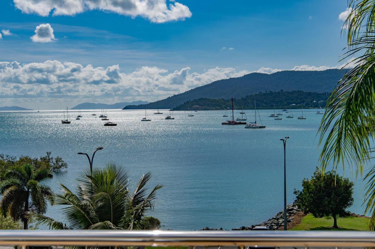Whitsunday Beachfront On Broadwater Apartamento
