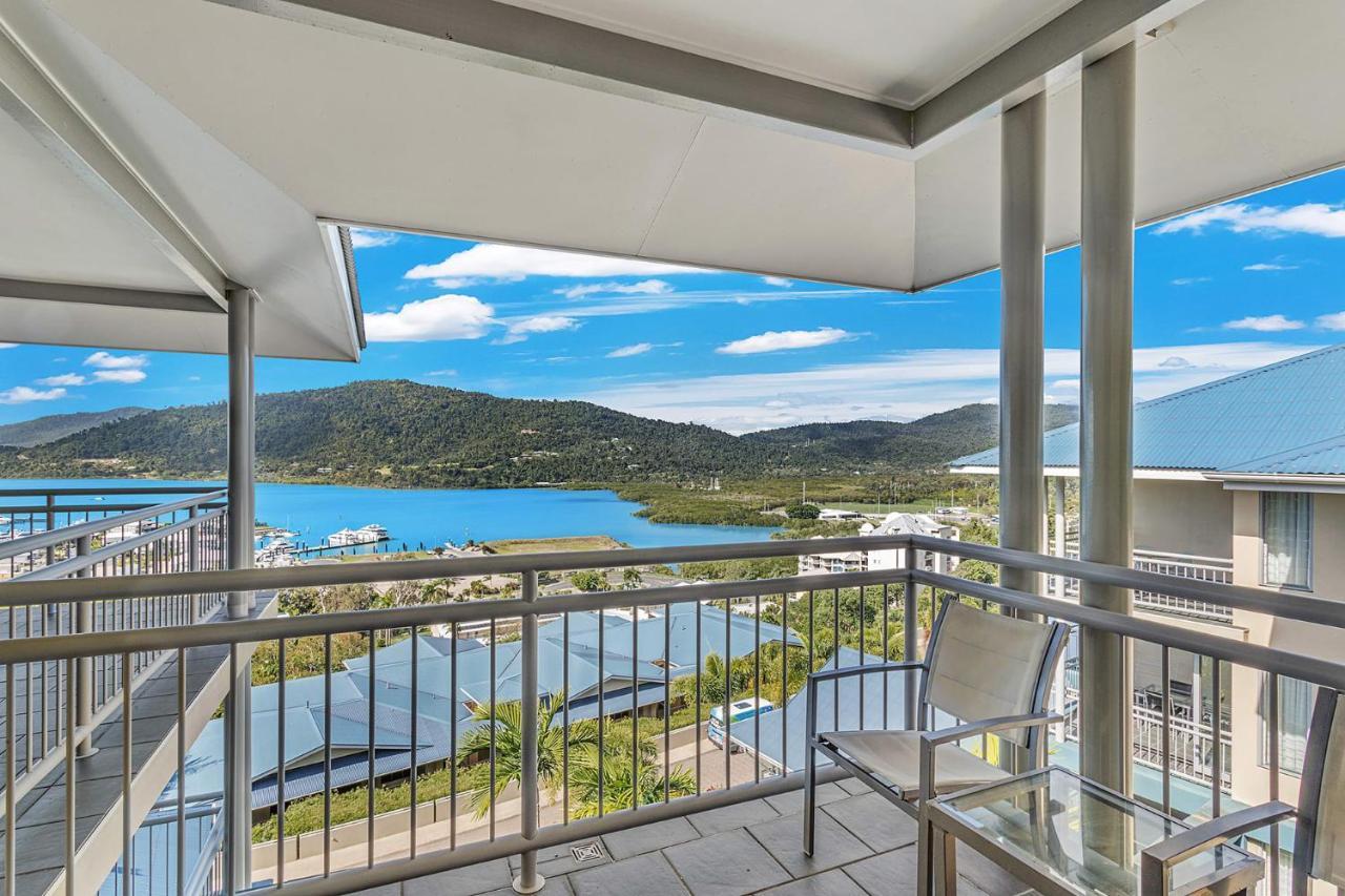 Airlie Ocean Views & Living @ 231 Apartment