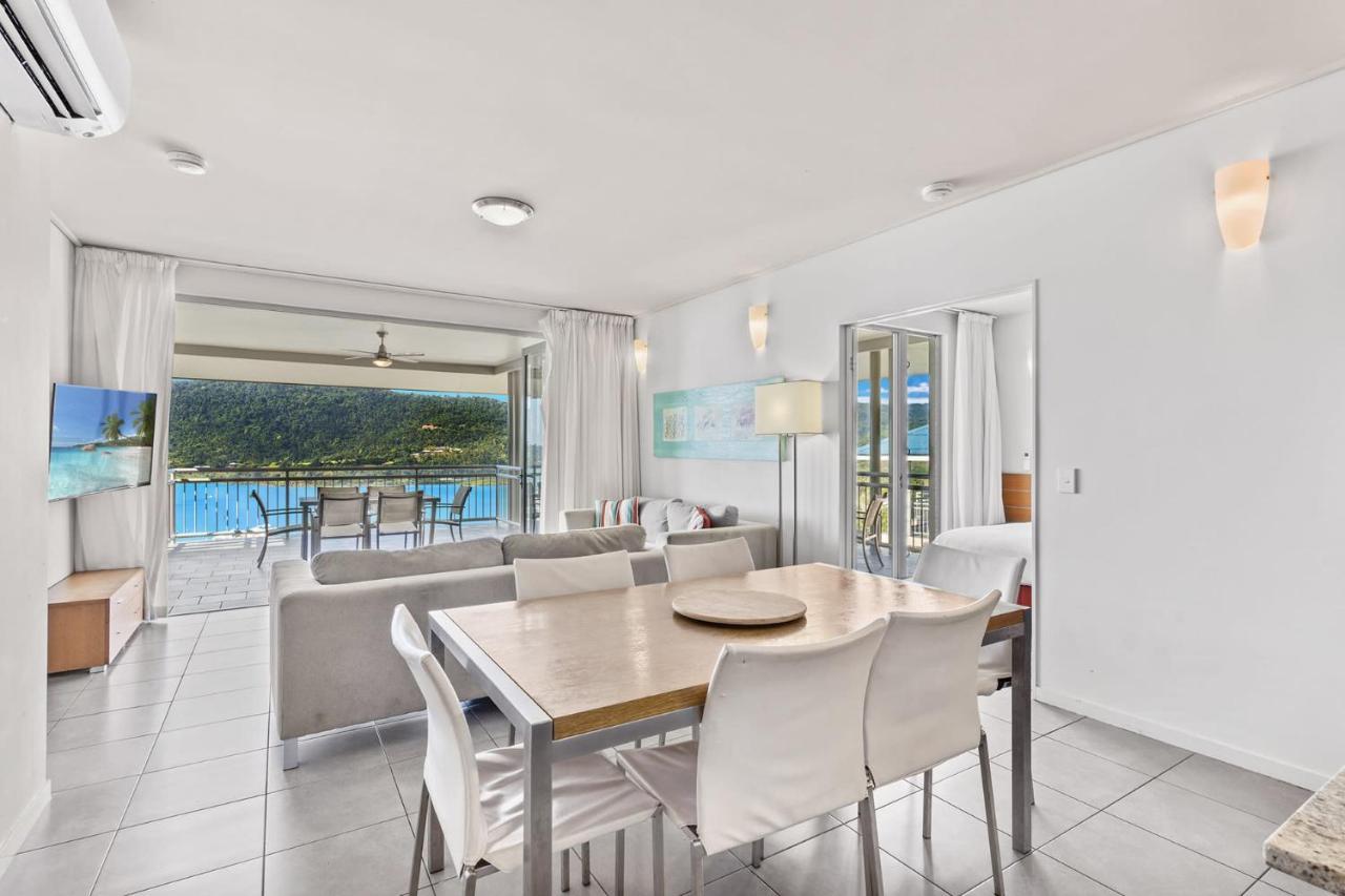 Airlie Ocean Views & Living @ 231 *