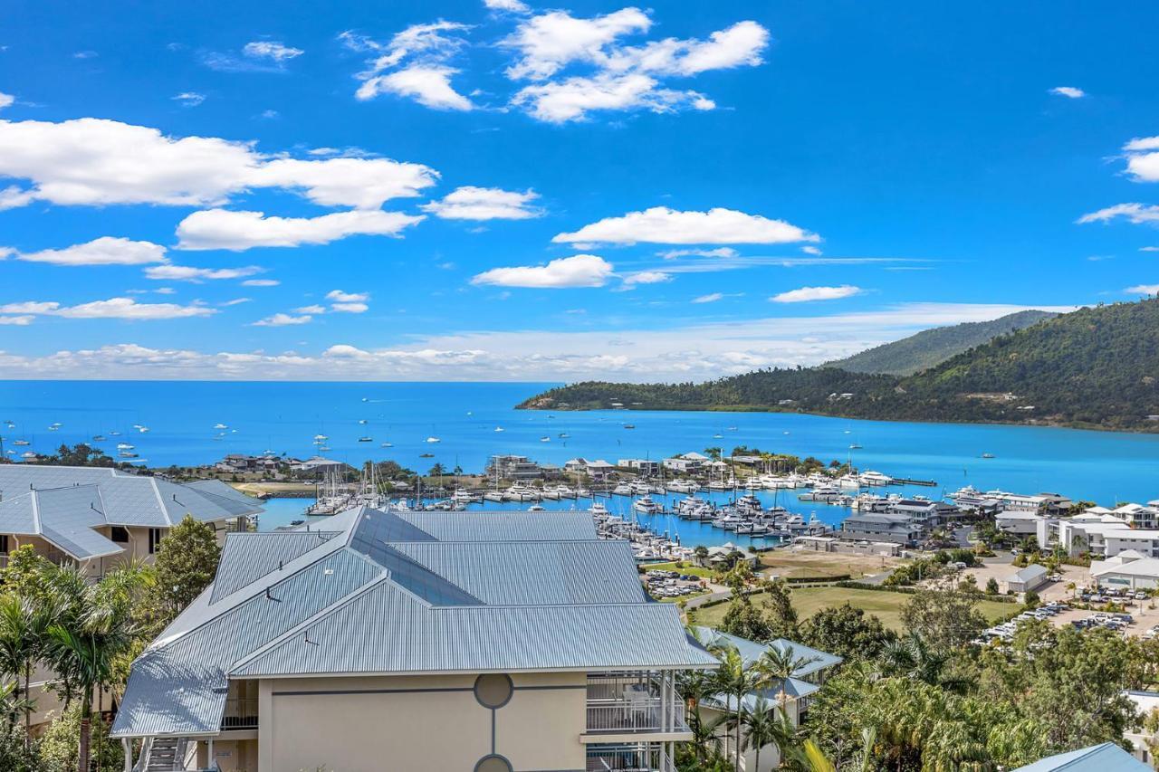 Apartment Airlie Ocean Views & Living @ 231